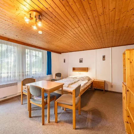 8 - Kimbucht Kompleks wypoczynkowy